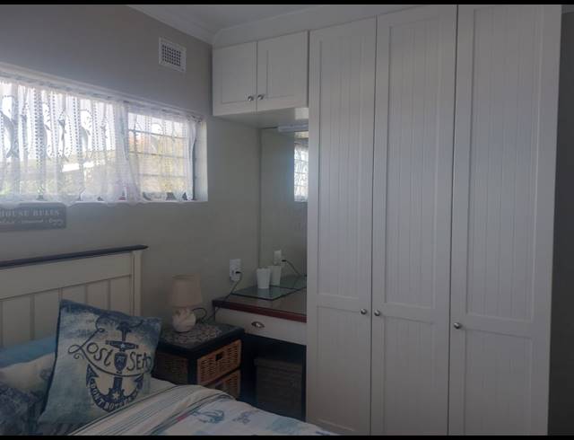 2 BEDROOM APARTMENT FOR SALE IN UVONGO